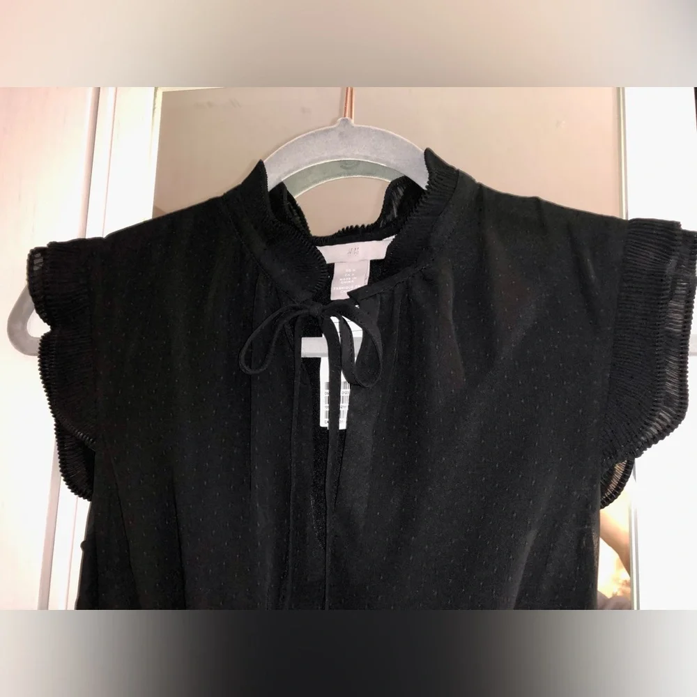 NWT H&M Black High Tie Neck Dress With Ruffle & Stunning Details - Size 0 - Picture 5 of 15